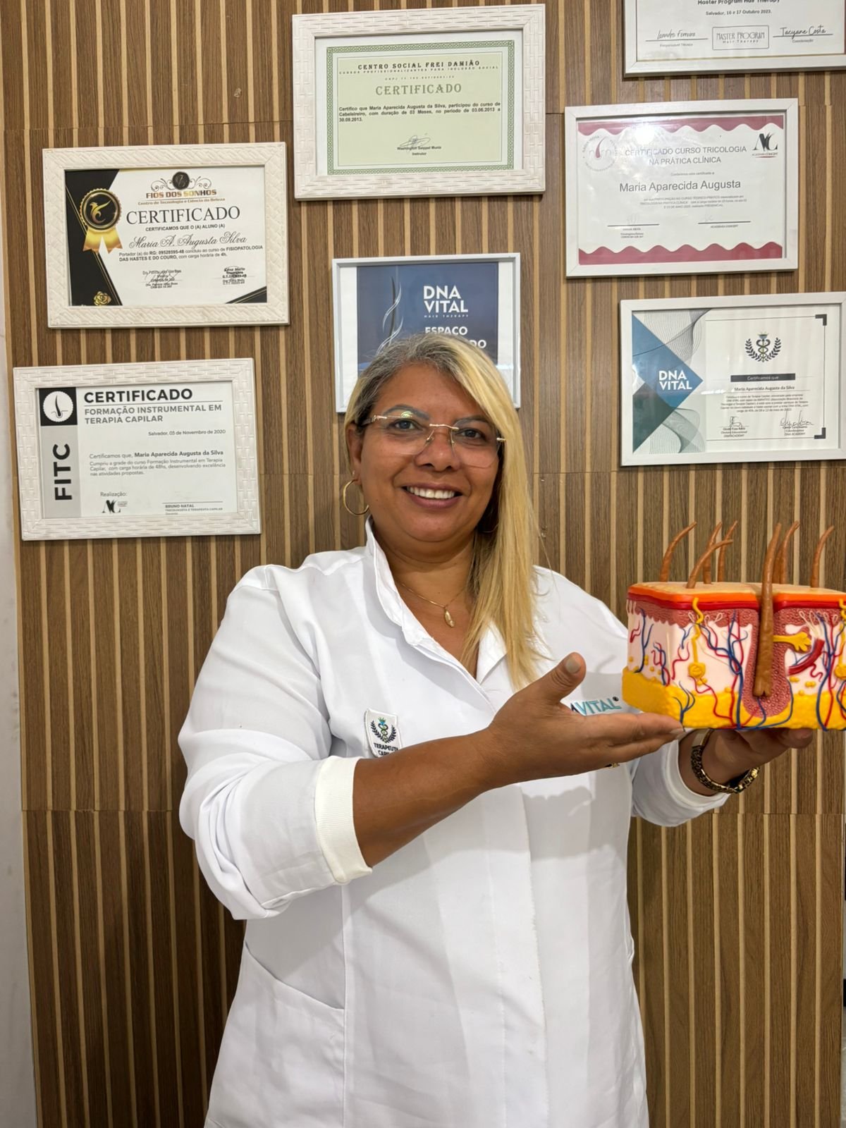 Cida Augusta – Especialista em Terapia Capilar